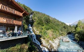 La Cascata Chambres D'Hotes